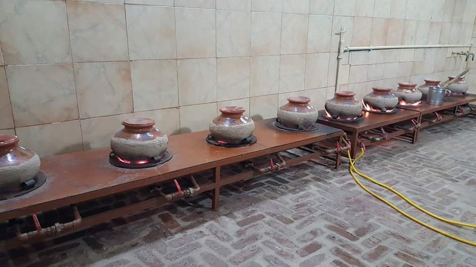 https://chiniotpakwan.com/product/mutton-chinioti-kunna-mix-meat/